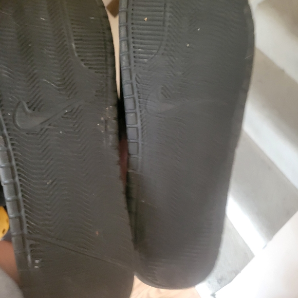 Mens Nikes Slides Sz 12 - Picture 3 of 3